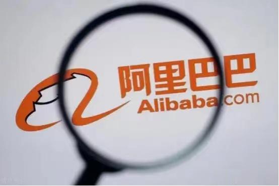 今年的科技圈有点热闹，伴随着AI大热的浪潮，各路媒体都在进行AI产品的测评。我也