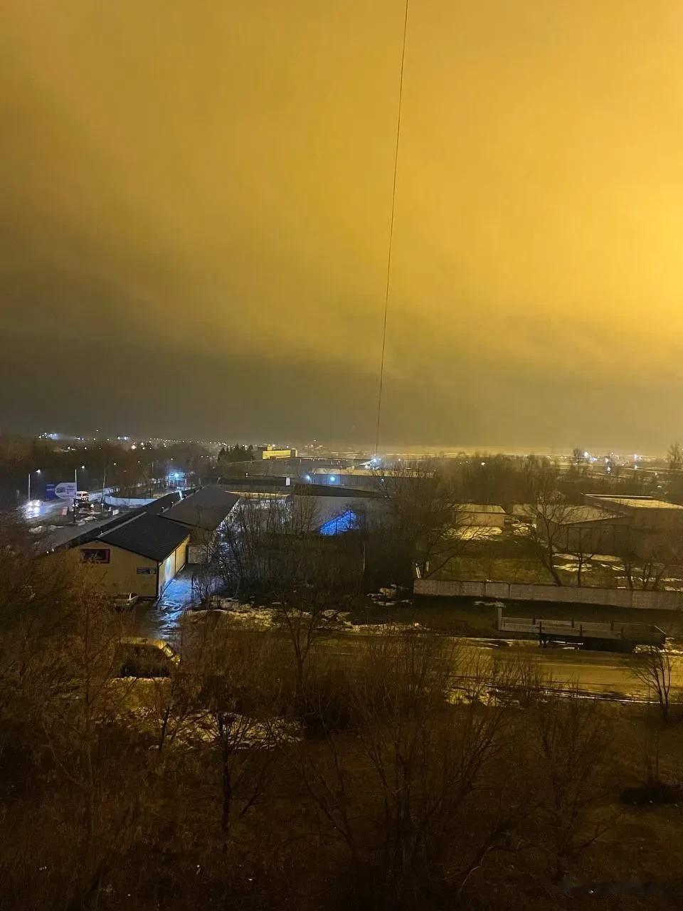 红红火火、越烧越旺，昨天莫斯科州多座重要基础设施突发大火！首先是位于莫斯科州沃斯