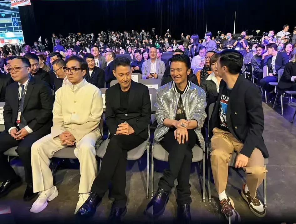 2023年英皇电影巡礼，张学友，刘德华，任达华都来了，谢霆锋坐的位置不合适！
2