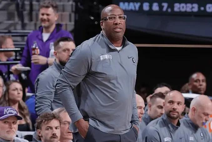 最相互熟悉的球队相遇，勇士大概率将在季后赛首轮对阵国王！

NBA本赛季的常规赛