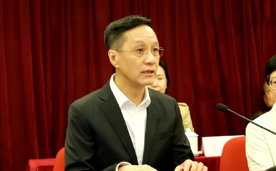  据北青报消息，4月6日上午，北京戏剧家协会六届六次主席团会、理事会在北京市文联