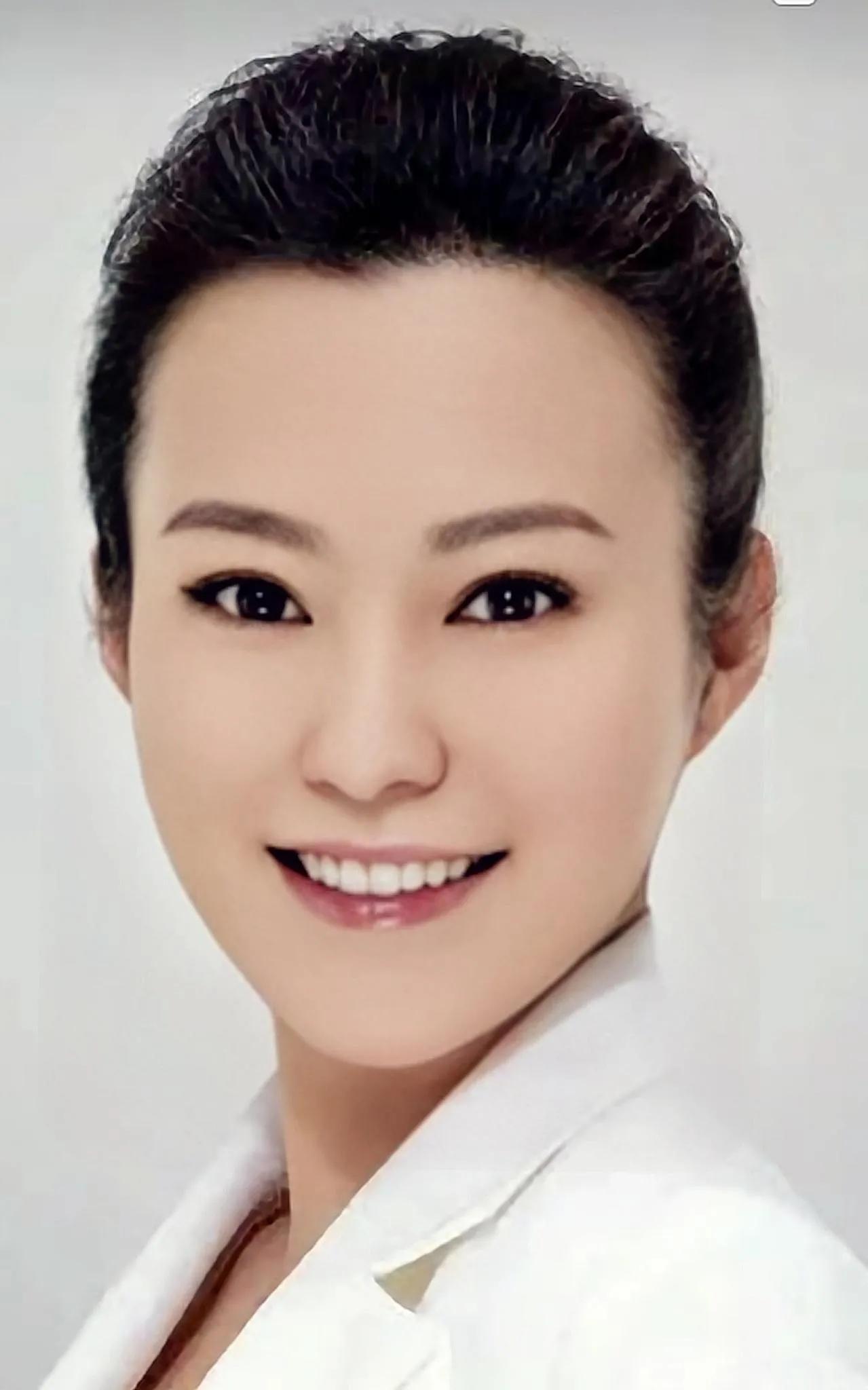  郝蕾与邓超因为拍大尺度戏而分手，与前前夫刘光洁因被拍到李光洁与神秘女子出入公寓