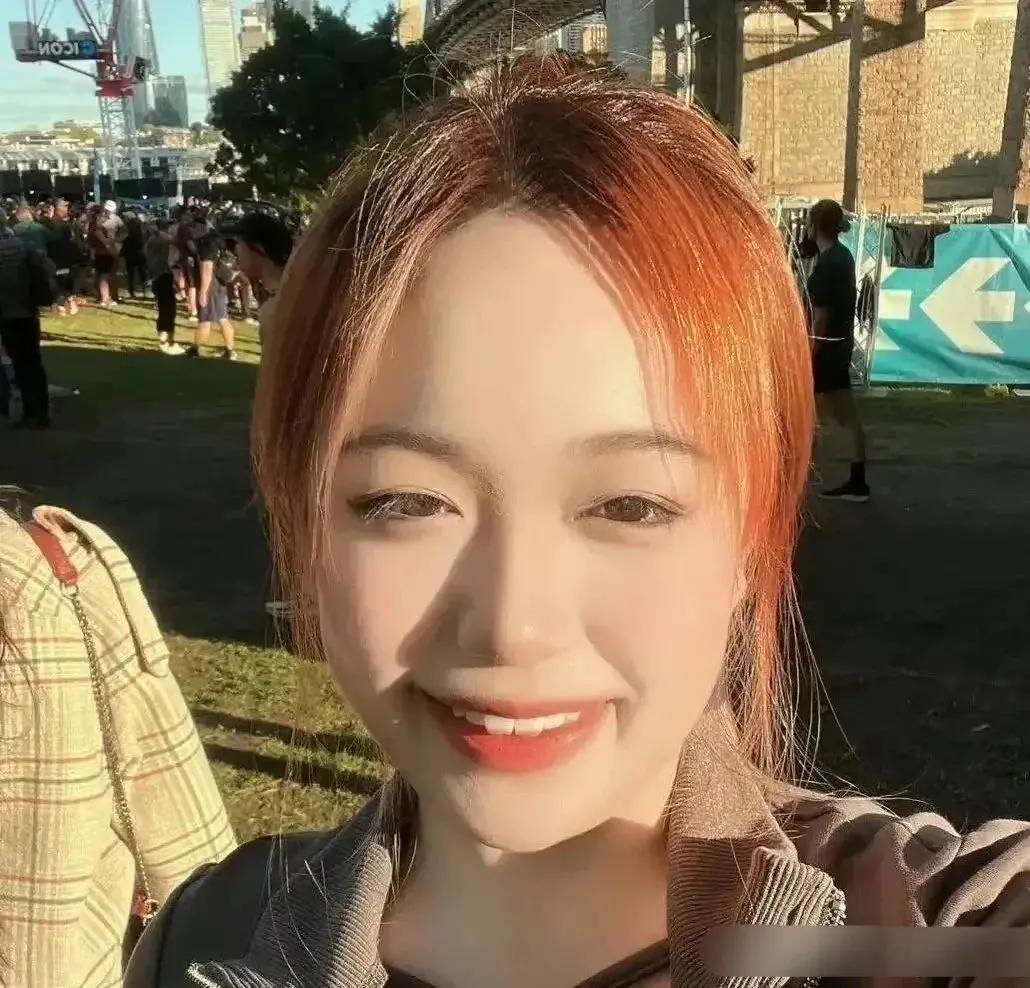法不容情！“北极鲶鱼”举报爷爷，有错吗？最近，网友“北极鲶鱼”受郭文贵在美国被逮