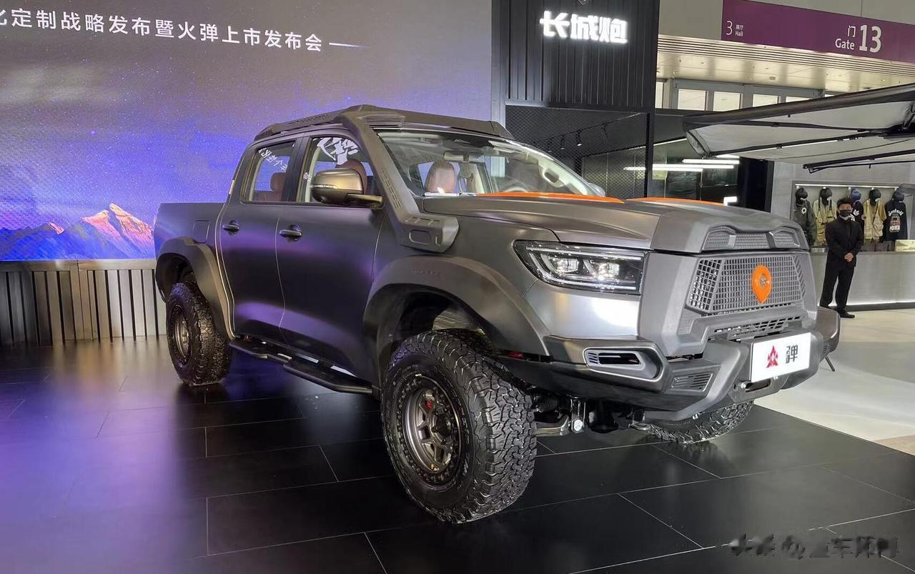 长城炮火弹版上市！新车共推出1款配置，长城炮火弹版由顶火打造，采用全新的格栅，配