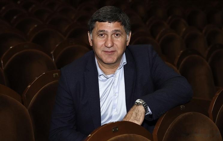 普京授予俄罗斯艺术家谢尔盖·普斯特帕利斯勇气勋章，他在死后获得荣誉。
俄罗斯总统