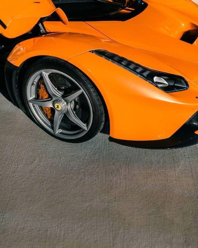 橙色诱惑力，法拉利Ferrari LaFerrari！ ​​​