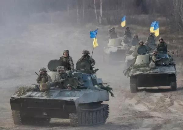 难怪美国会“支持”，英国援乌的贫铀弹，背后藏着一个秘密

来源:铁血观世界

在