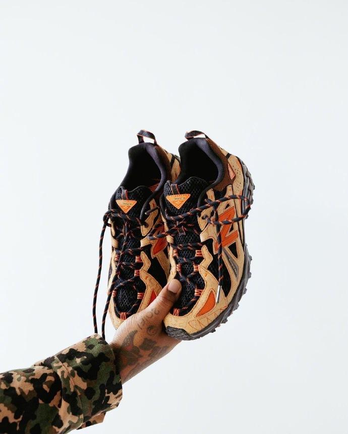 New Balance又出新款联名鞋了，还加入了迷彩元素！
Joefreshgo