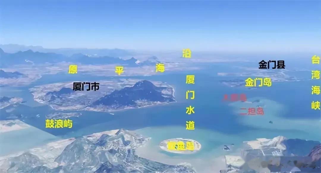 台湾的一名士兵穿救生服原计划游到厦门，但是由于体力不支，被厦门海警救上岸，台湾当