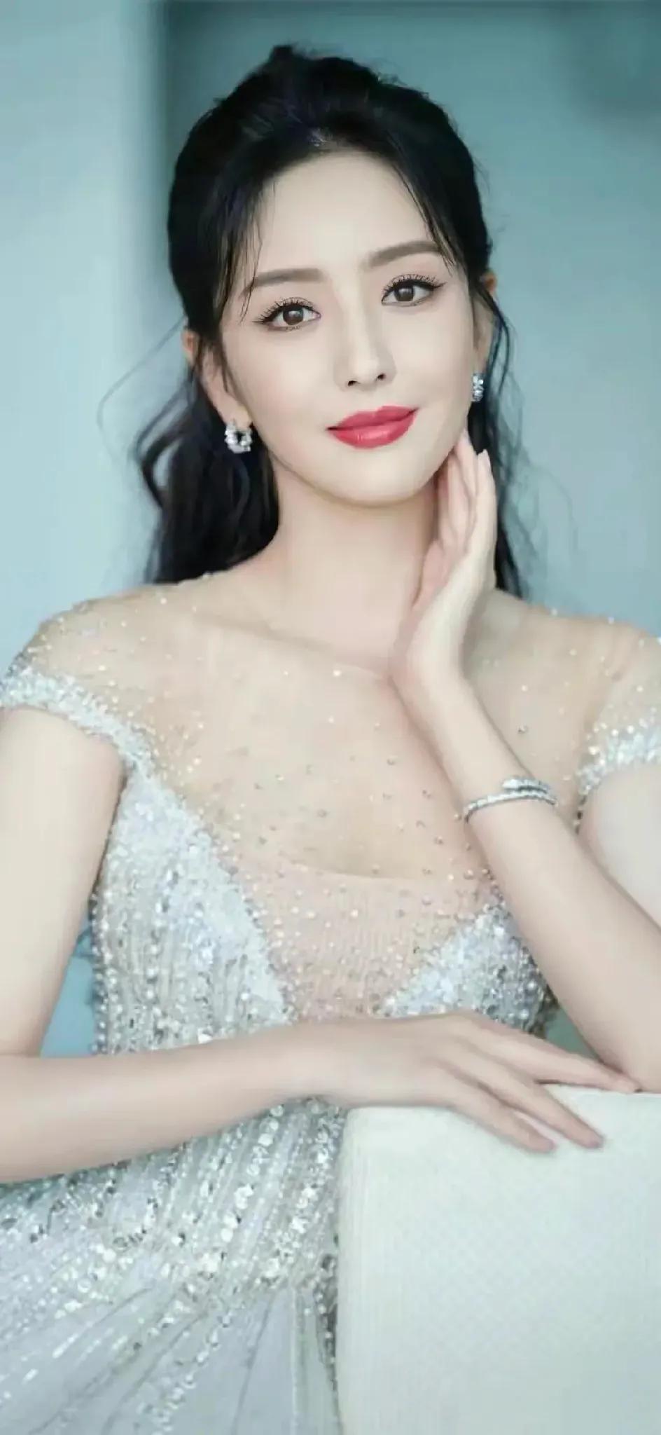 曾经是国色天香的美人，美得让人