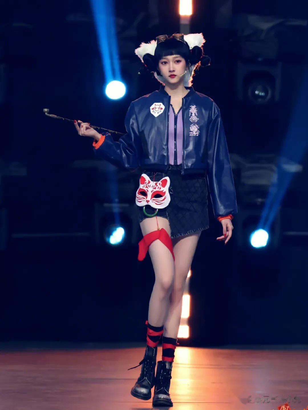 晓彤啊，听句劝，把王牌的造型师挖走吧！