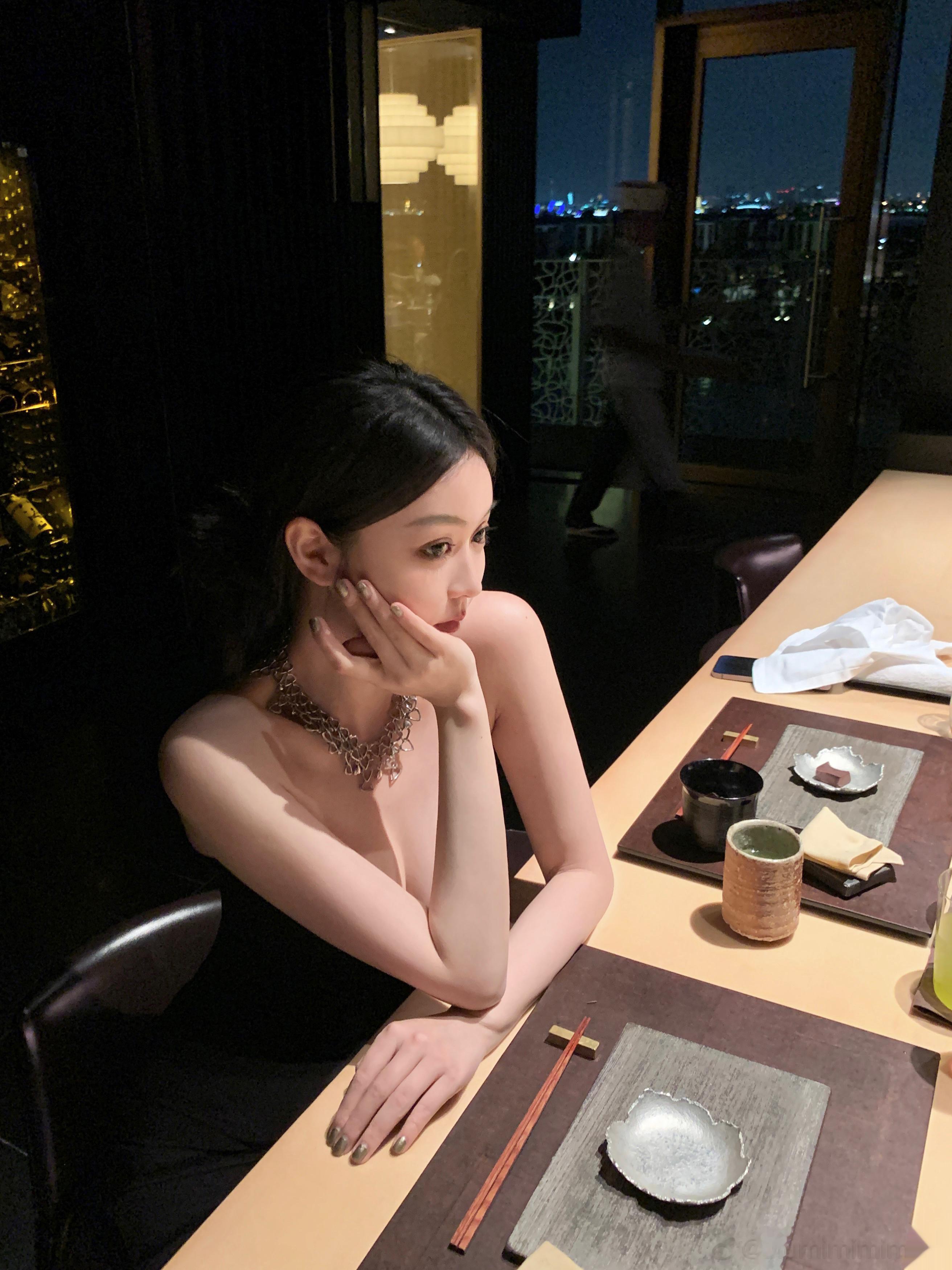 <p>🍣🍣🍣 ​​​</