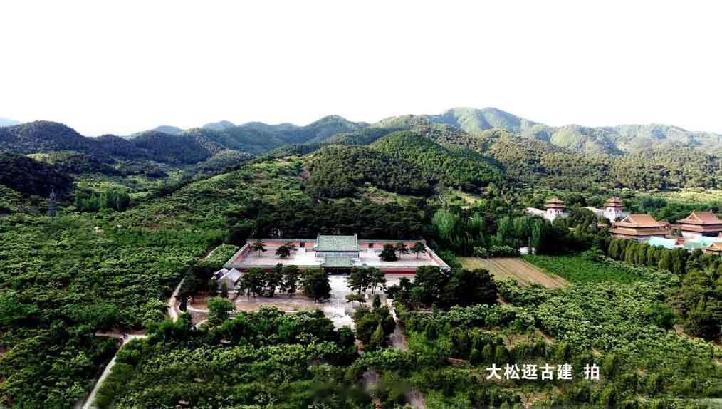 183年前的今天即道光二十年（1840年）二月二十四日，璹嫔降生。   璹嫔,那