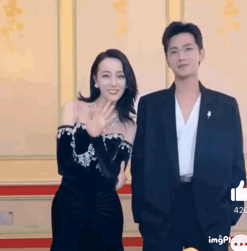  “杨迪”CP又要发糖了！
自从《你是我的荣耀》后，杨洋和迪丽热巴这对CP真的让