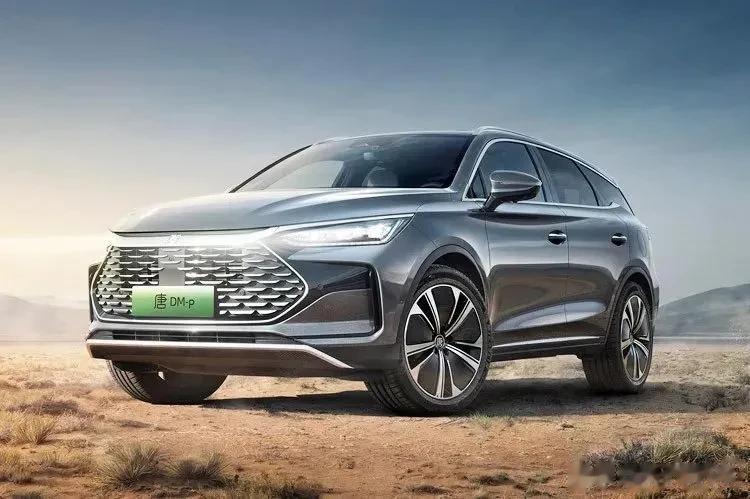 25万左右落地的四驱绿牌SUV，四缸且馈电油耗优秀的，只有宋PLUS DM-p和