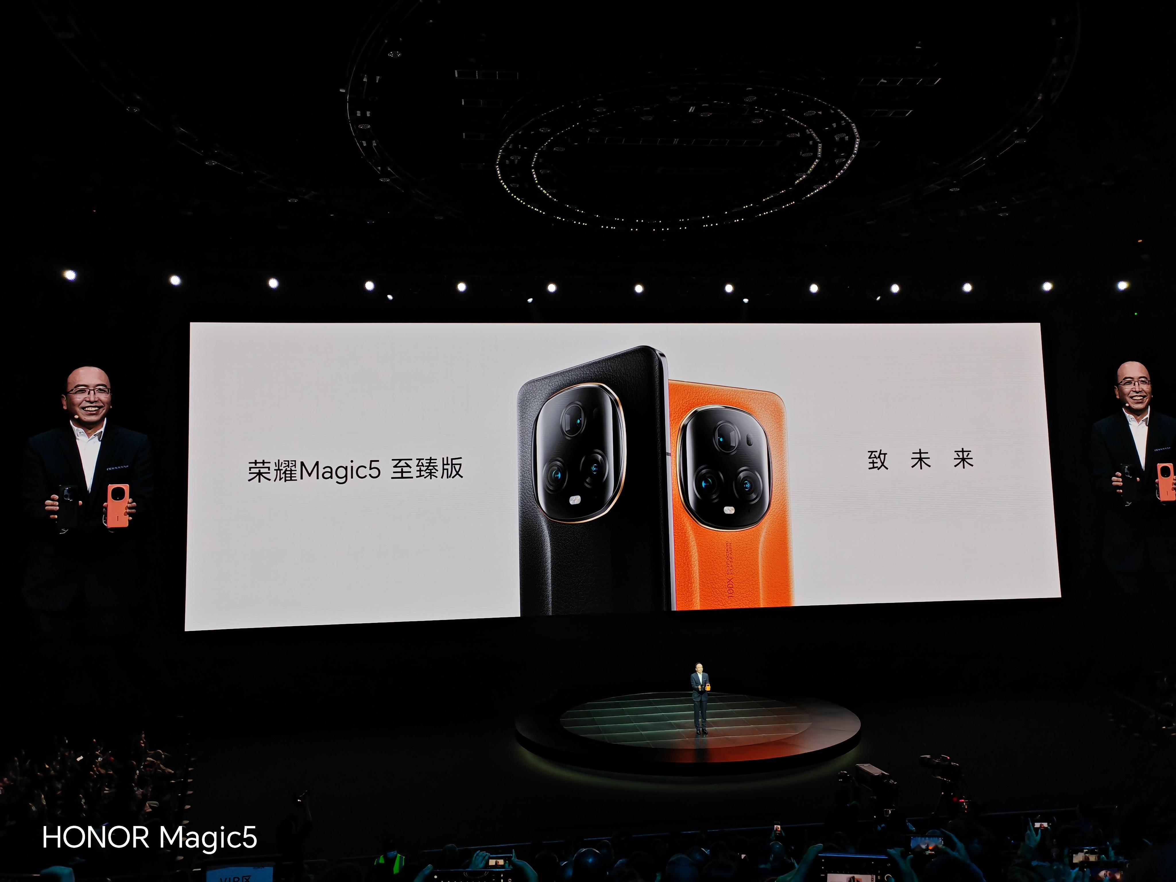 Magic5至臻版，如图所示，用上了宝石镜片和超曲纳米微晶玻璃 ​​​