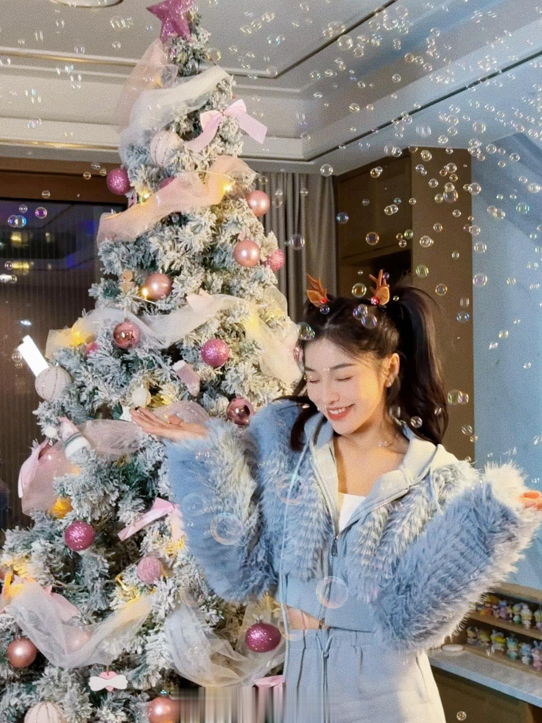 <p>🎄又是一年“金够败” 
