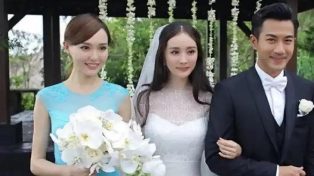 2014年对杨幂最重要的两个人，如今都不在她身边，闹得老死不想往来。人生的是事事