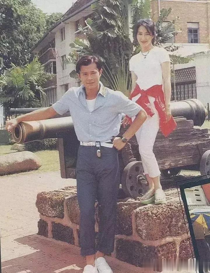 年轻时候的古天乐和关咏荷，妥妥的小鲜肉和小仙女啊

1996年，古天乐和关咏荷在