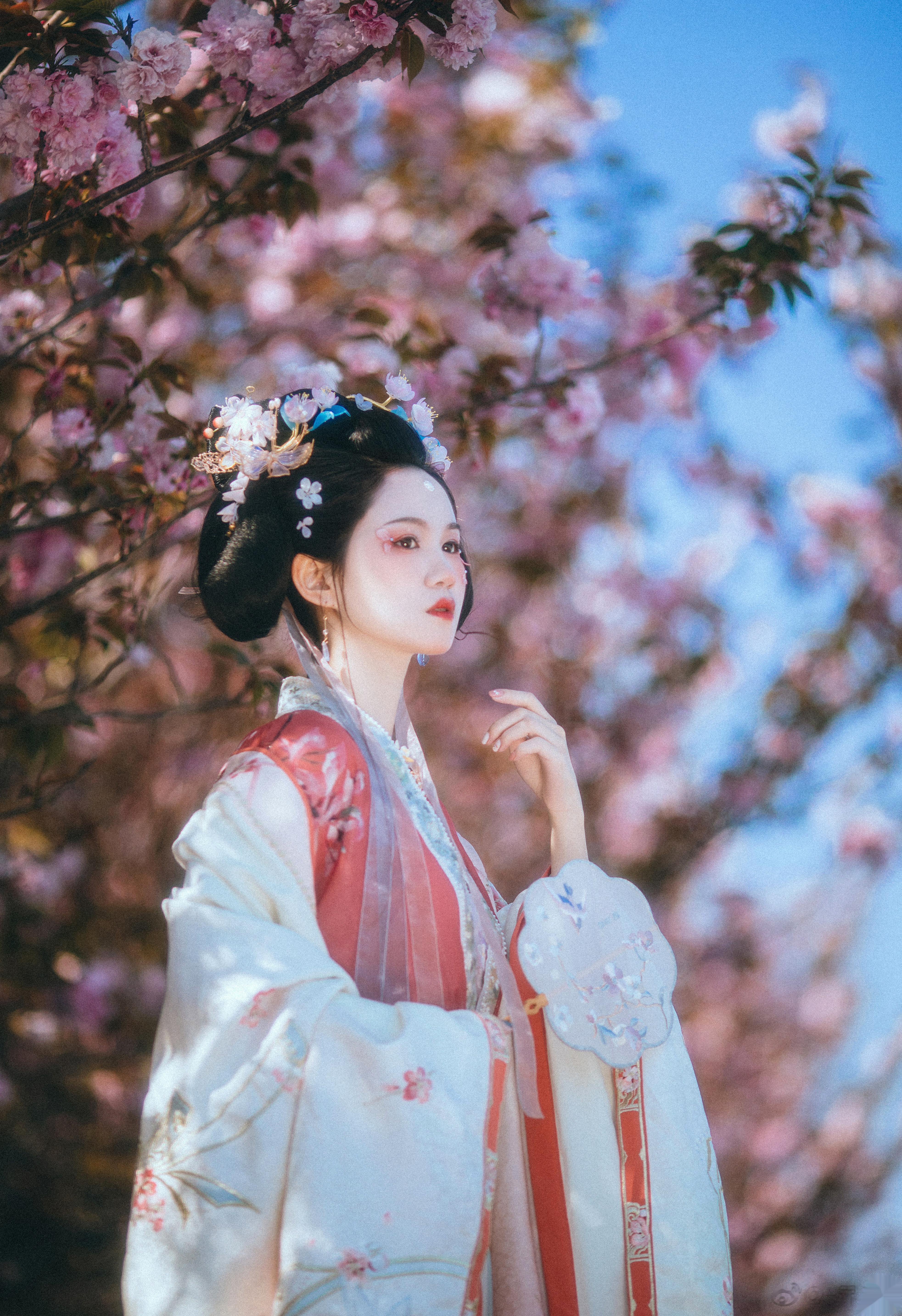  八重樱🌸 ​​​