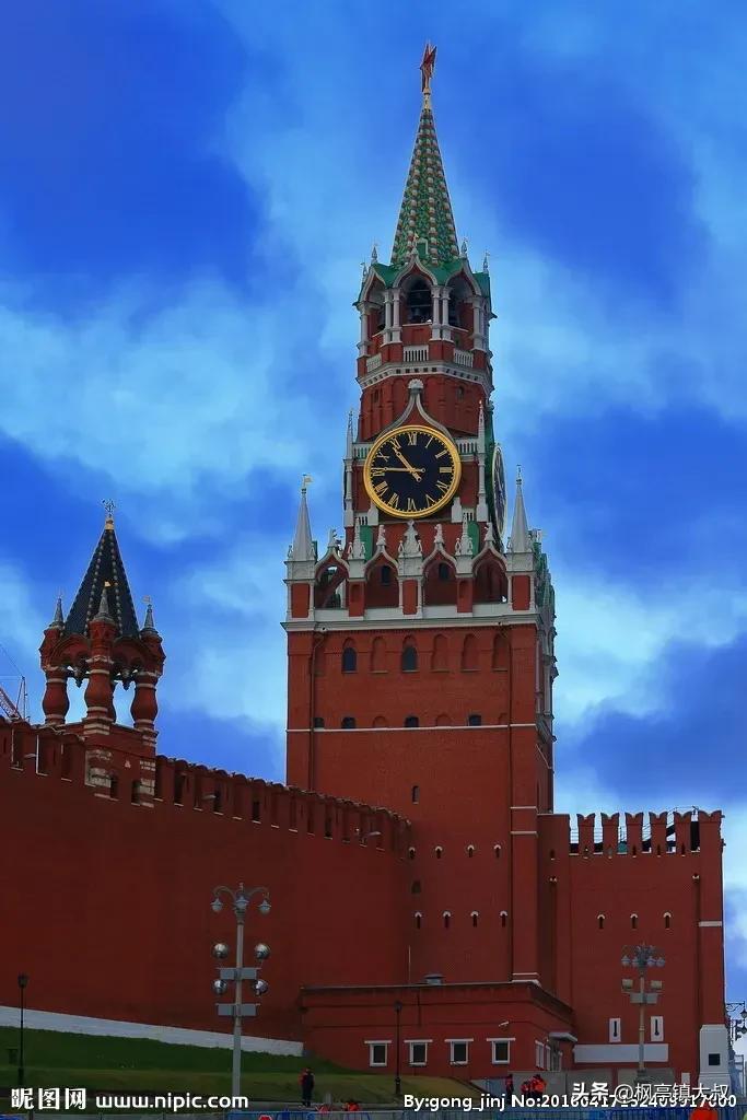 被俄罗斯视为亲密盟友的塞尔维亚，向乌克兰提供用于“格拉德”导弹防御系统的导弹。
