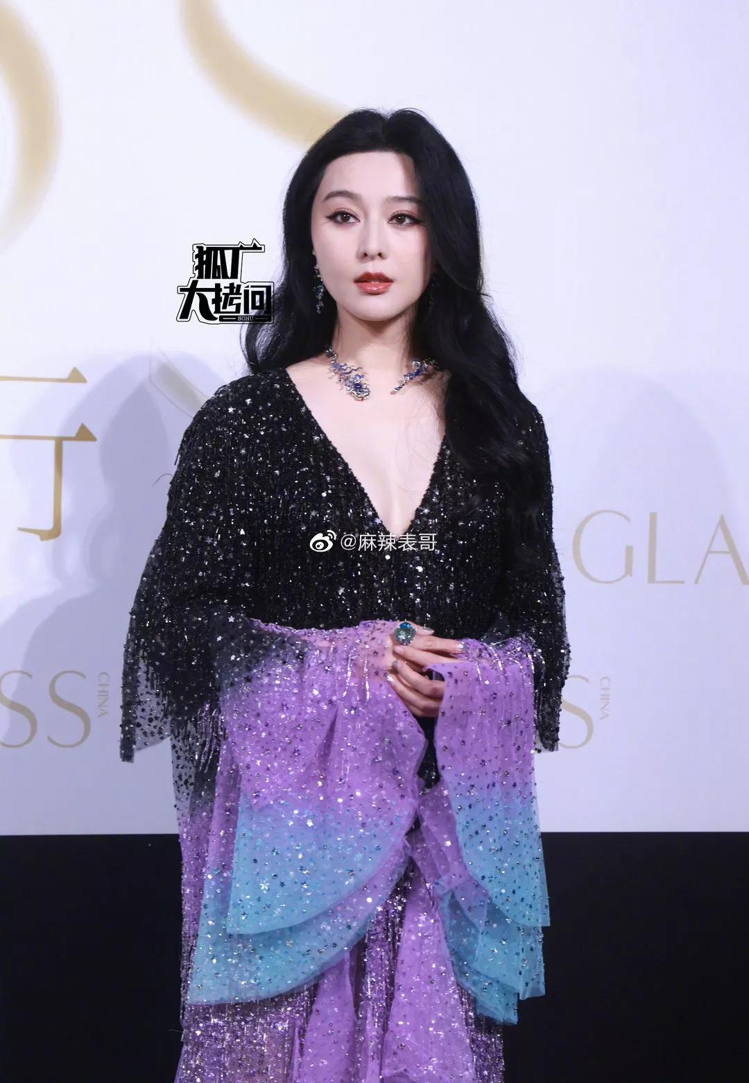 又一女明星医美过度，面部僵硬，整得都不像自己了。