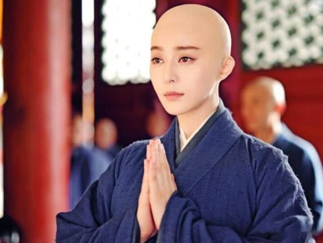 能驾驭光头的3位女星！
观众老爷们，大家好，欢迎收看今天的文章。娱乐圈中的明星在