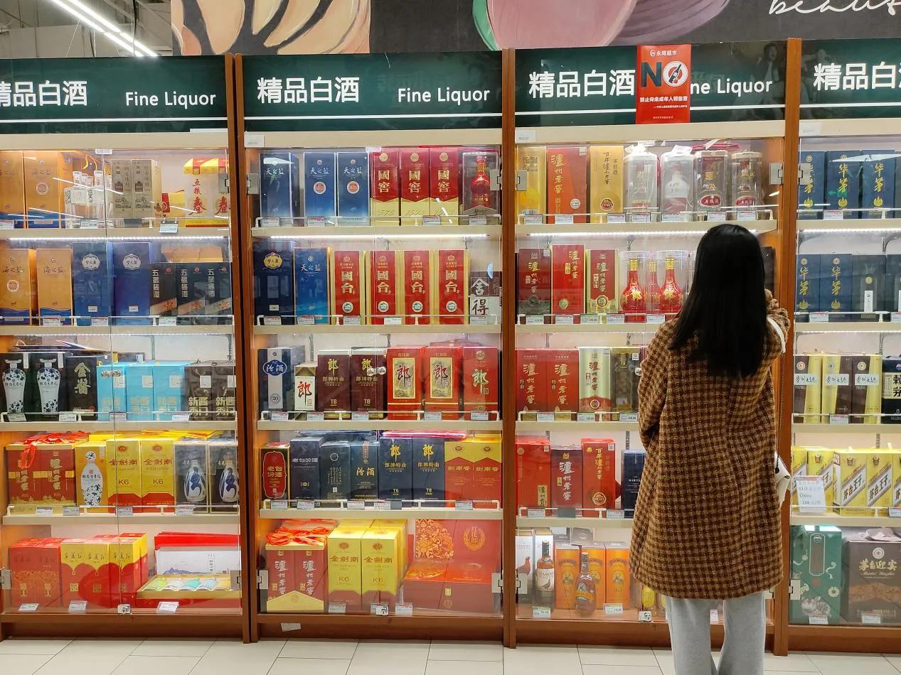 太意外了！2023年第一季度最受酒友喜爱的4款白酒榜单新鲜出炉，个个都是“廉价酒