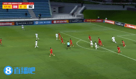 U20亚洲杯——最迷之进球！

所有人都惊呆了！一个尬传，一个尬射！结果球进了！