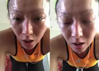不管她变成什么样许都配不起他，无奈是被月老牵了红线扯不开，以前那个年代的人还比较