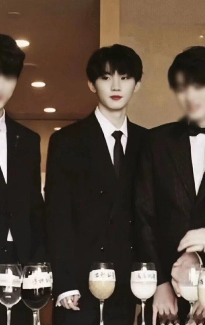#马嘉祺[超话]#mjq#马嘉祺 一起去未来# mjq#马嘉祺巧乐兹品牌代言人#