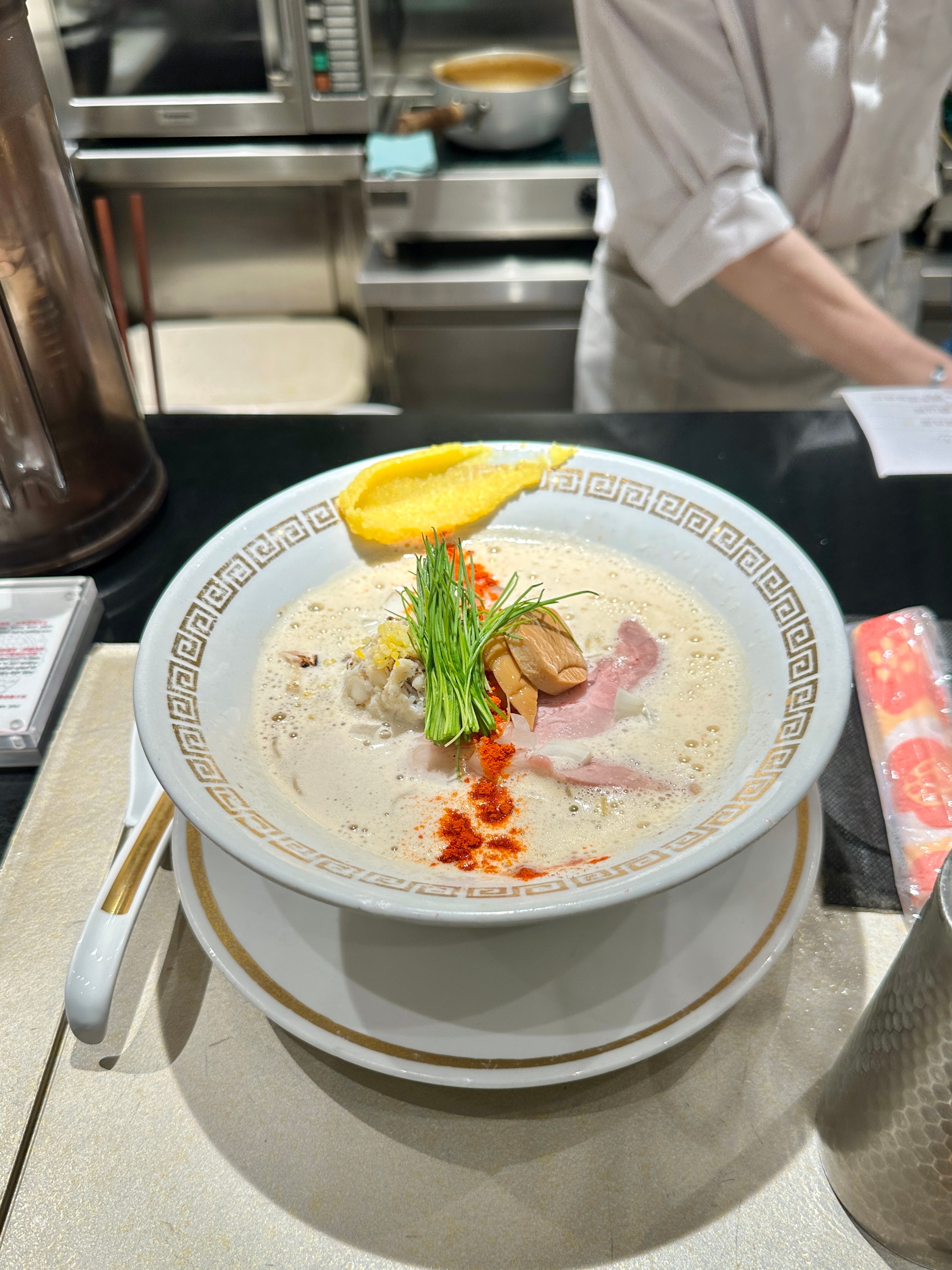 来香港的第一顿是拉面 好好吃哦店名：marudesankaku ​​​