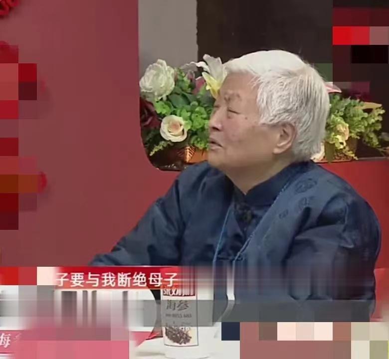 她真会算计。上海浦东区90岁姜奶奶，有价值800多万的房产，每月5800多元退休