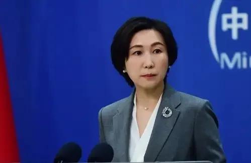 对等反制大快人心

1月8日起，中国对外全面开放。但一些国家却把疫情防控与政治操