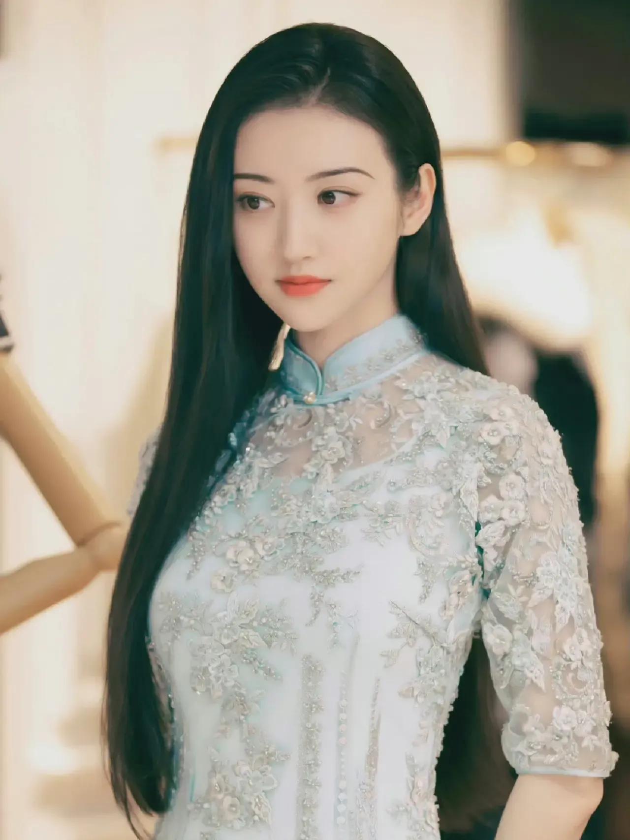司藤的妆造是懂景甜的
希望景甜也能懂男人
姐姐那么美，值得更好的