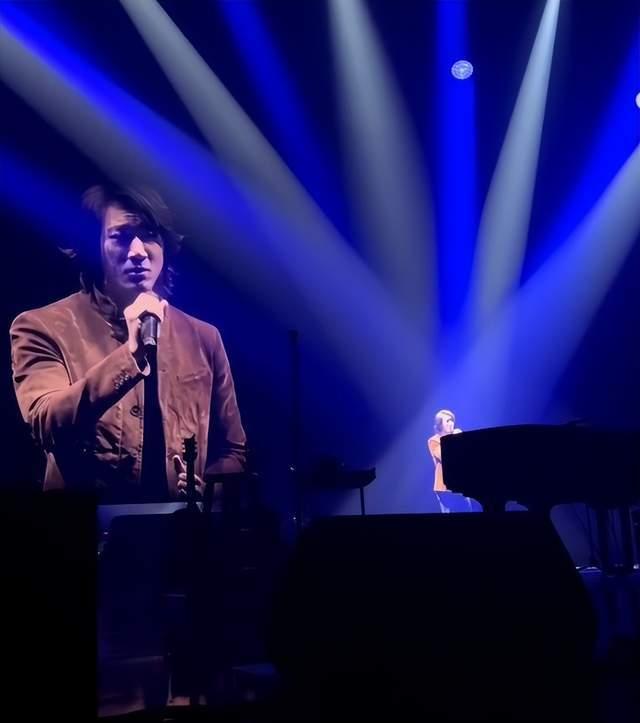 王力宏首场复出演唱会终于盼来了！于1月29日，在美国拉斯维加斯顺利举办。当天王力