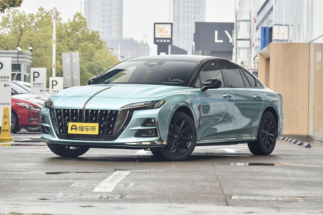 红旗H6开启预售  全系标配2.0T发动机   售价19.48万元起


作为红