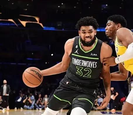 唐斯谈身背五犯影响 损失攻击篮下机会

在本赛季的NBA附加赛中，森林狼在客场以