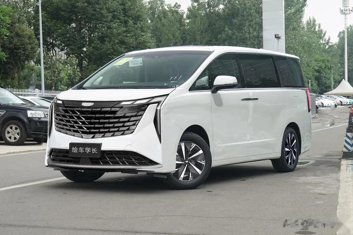 我PS的四个国产汽车品牌的中型七座MPV，五菱，吉利，奇瑞，长安
哪个更好看呢？