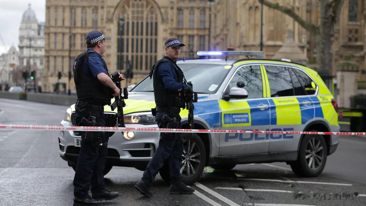 【寰球• 时事-国际观察-2023-519】【突发，印度驻英使馆遭袭。英国外交大