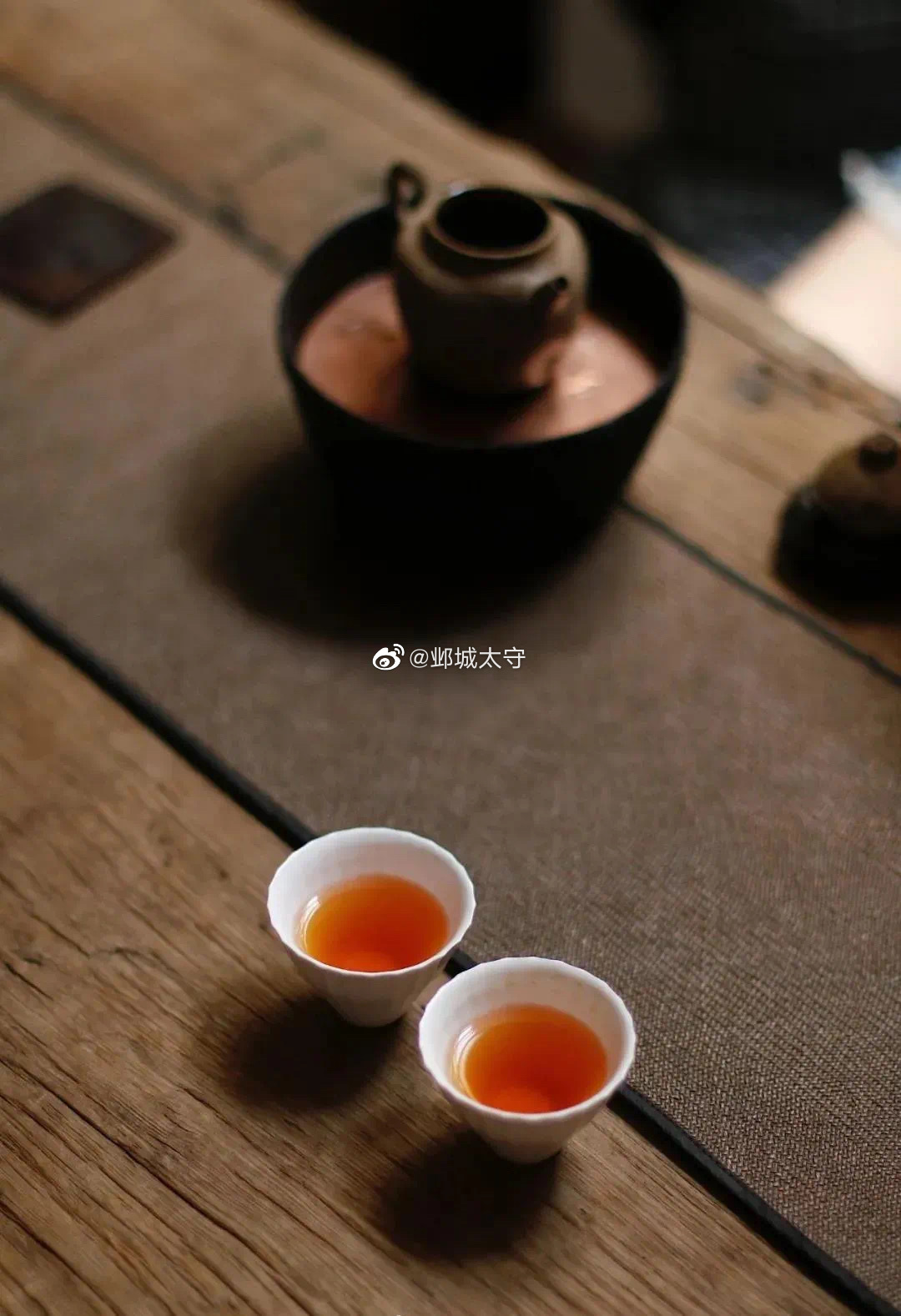 我们听到的一切都是一个观点，不是事实；我们看见的一切都是一个视角，不是真相。 ​