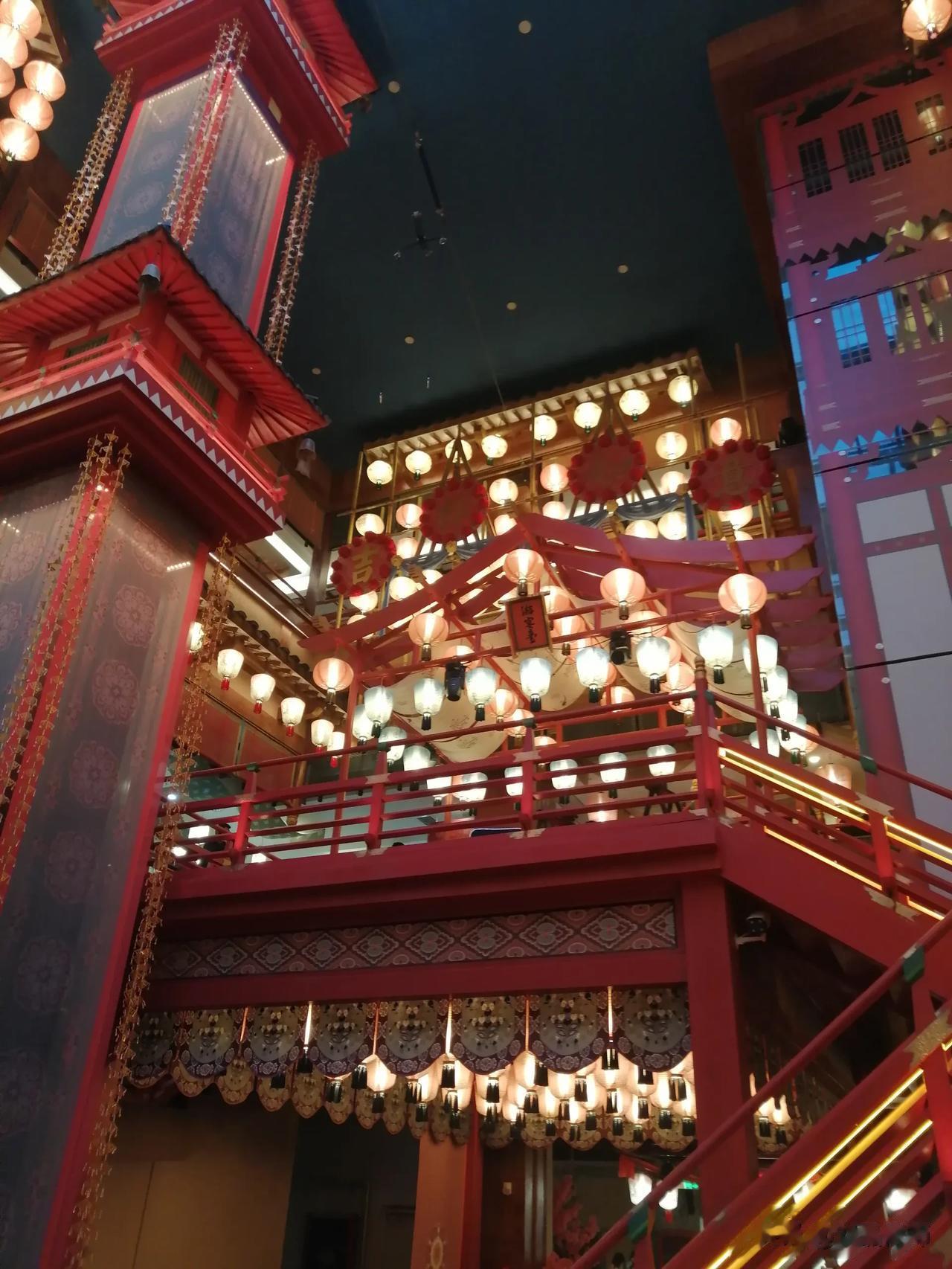 曲江这块曼蒂广场的长安12时辰