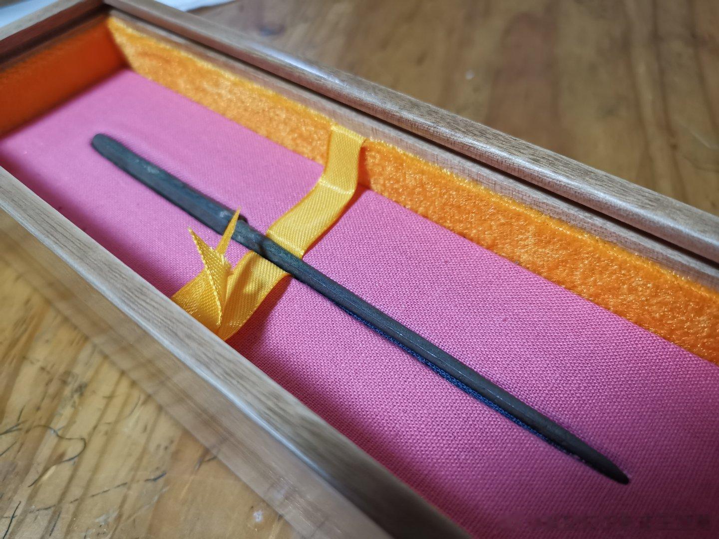箭头，并不都是用来杀人的。这枚战国青铜簇并不多见，铤部完整，使用痕迹明显，相当好