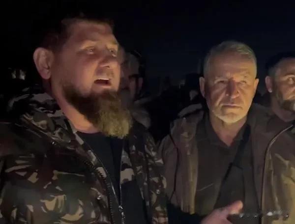 车臣遭遇“恐袭”！武装分子拒降扔出手雷，卡德罗夫：已全部击毙

来源:铁血观世界