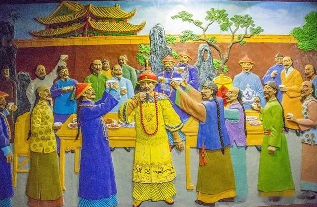 清朝共举办过四次千叟宴。 第一次：康熙五十二年（公元1713年），为庆贺康熙皇帝