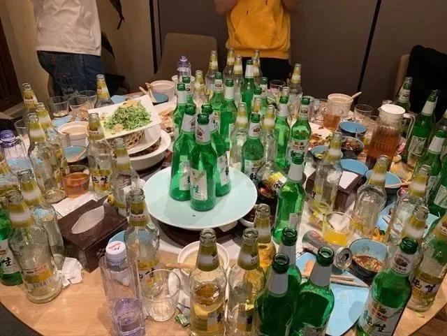 1杯白酒能抵几杯啤酒？计算酒精度数才是最优解，学会不吃亏！

不管冬天还是夏天，