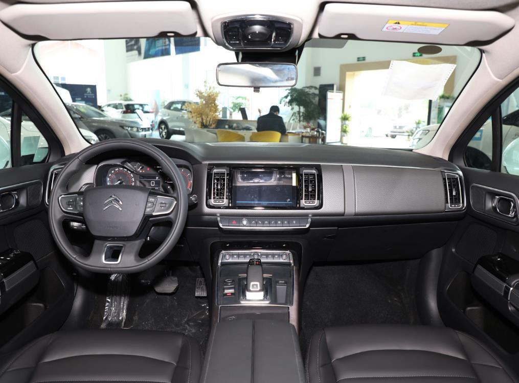 这不是找虐吗？

这次，推出纪念版，23.68万，如果没有8-9万的优惠，月销能