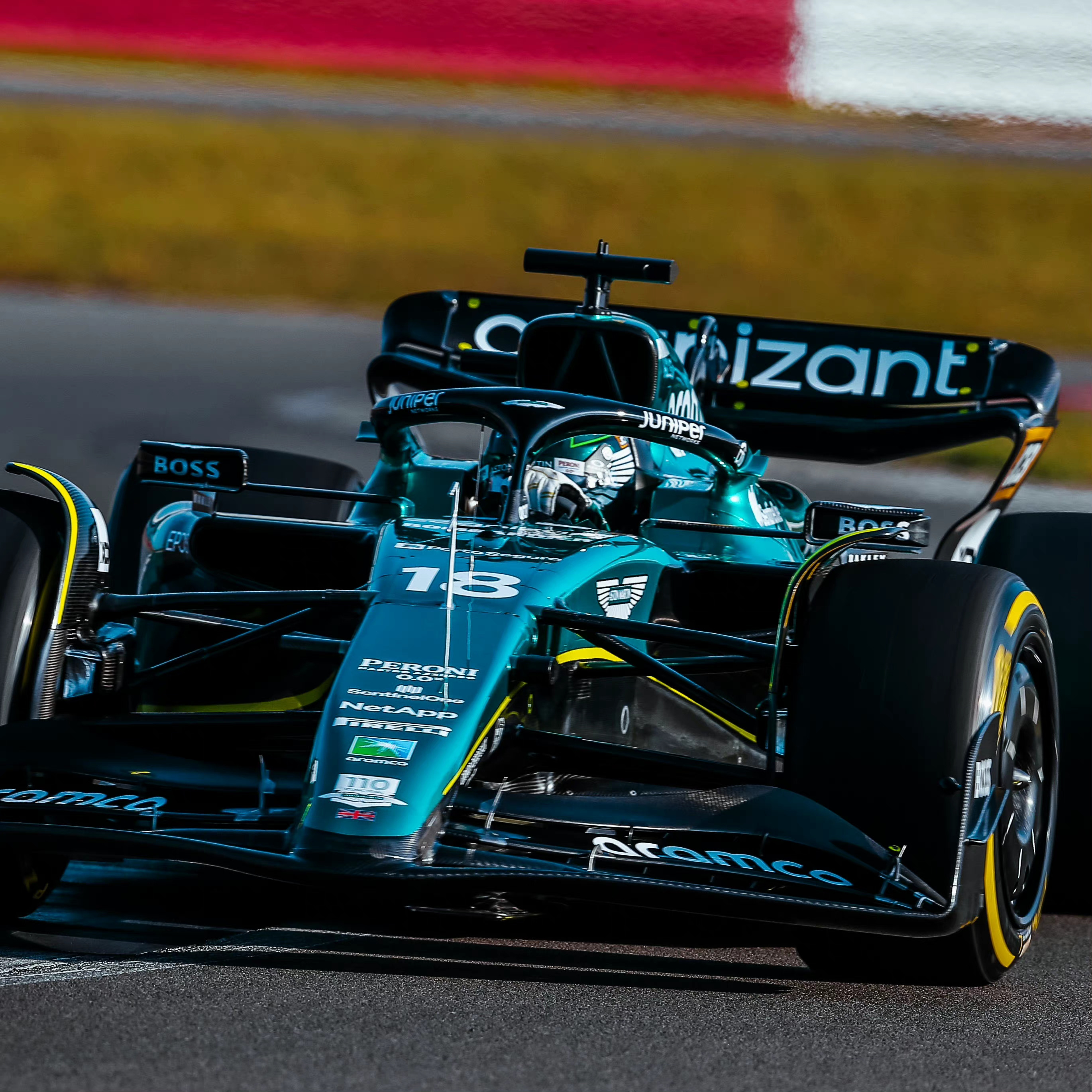 阿斯顿·马丁2023赛季AMR23新车首航官图📸 ​​​#F1##赛车##Ca