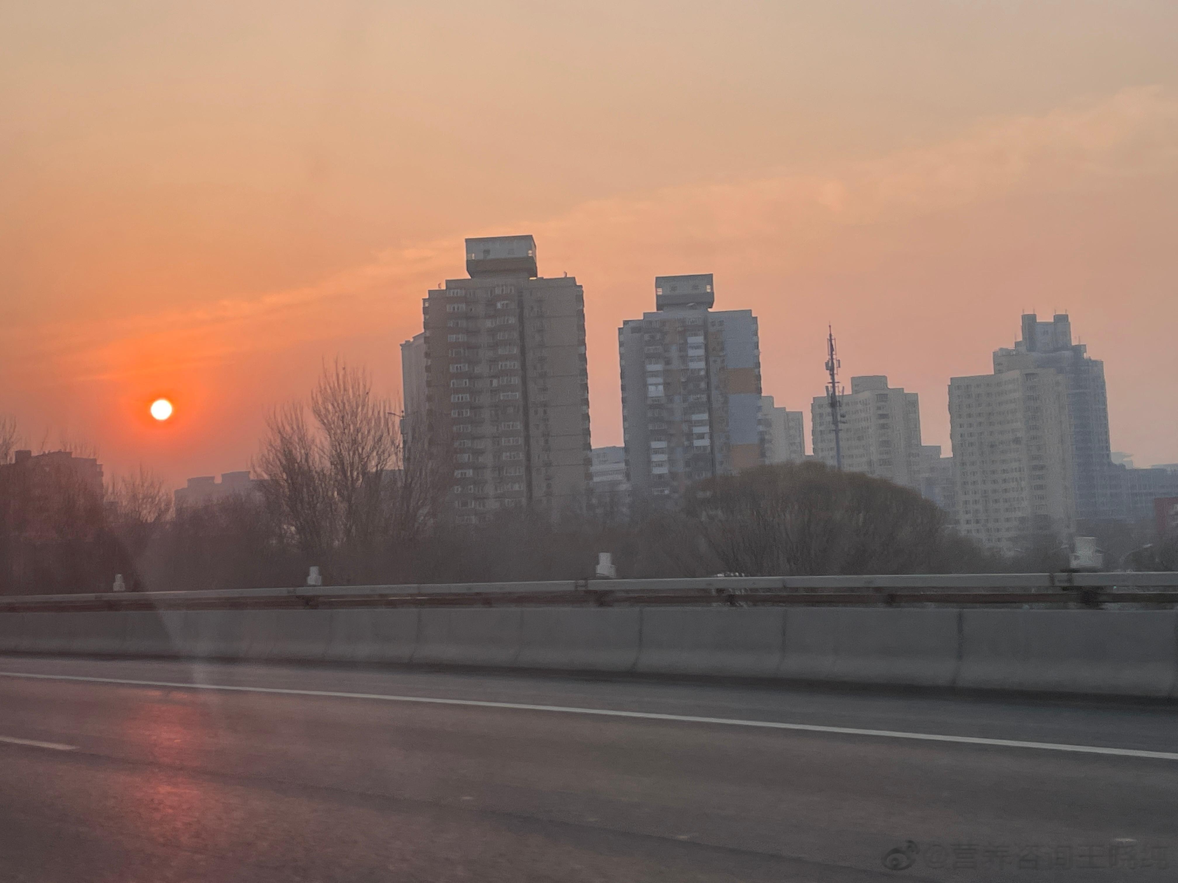 今日金句：See yourself as what you want 用你想要的