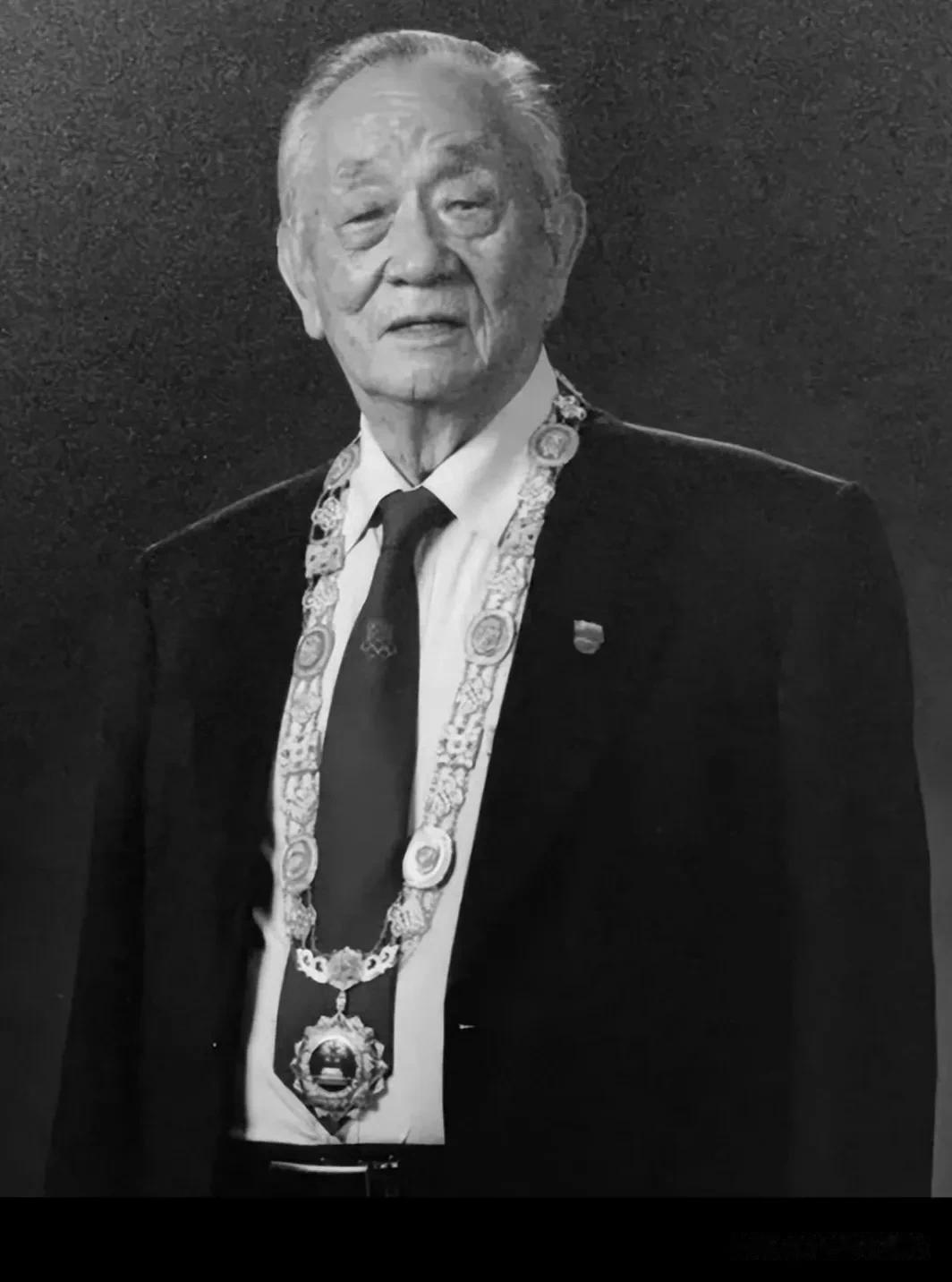肃杀的寒冬，羽坛传噩耗，中国羽毛球功勋教练王文教因病于12月25日去世，享年89